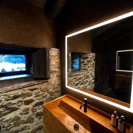 Hotel Les Pardines 1819 Mountain & Encamp