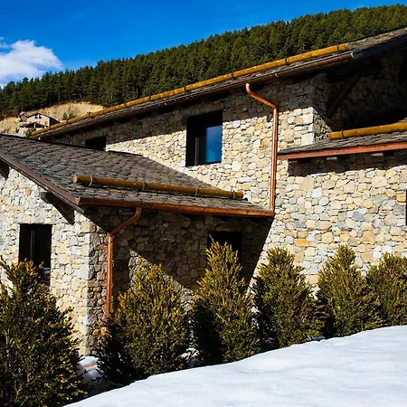 Les Pardines 1819 Mountain & Hotel Encamp
