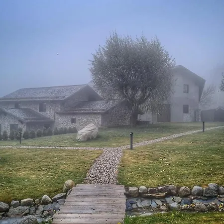 Szálloda Les Pardines 1819 Mountain &