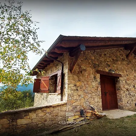 Les Pardines 1819 Mountain & Encamp