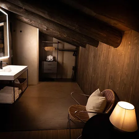 Szálloda Les Pardines 1819 Mountain & 4*
